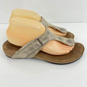 Taos Footwear Women's Lucy Wedge Sandal Silver Metallic size 42 11-11.5 M